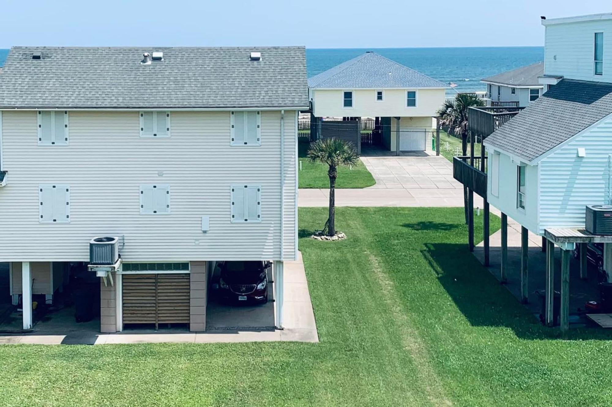 Ocean Breeze Getaway Holiday home *